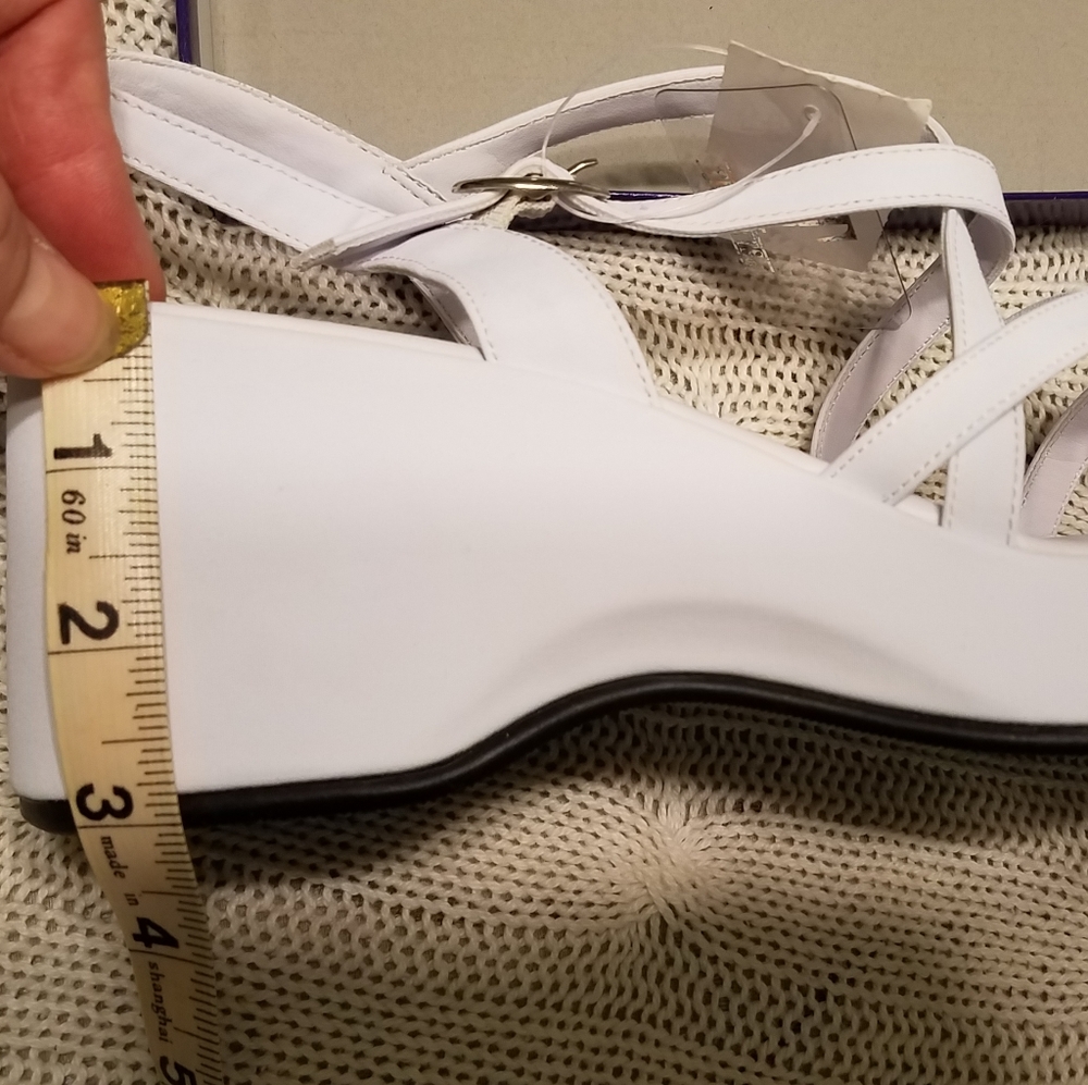 Size 10 white heeled sandals